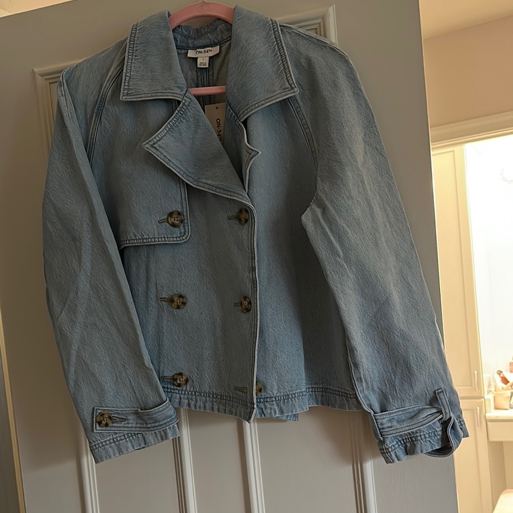Stylish Denim Double-Breasted Jacket